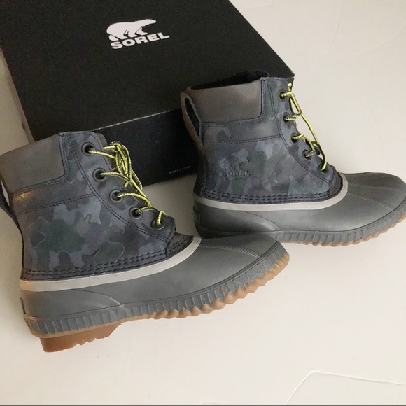 sorel camouflage boots